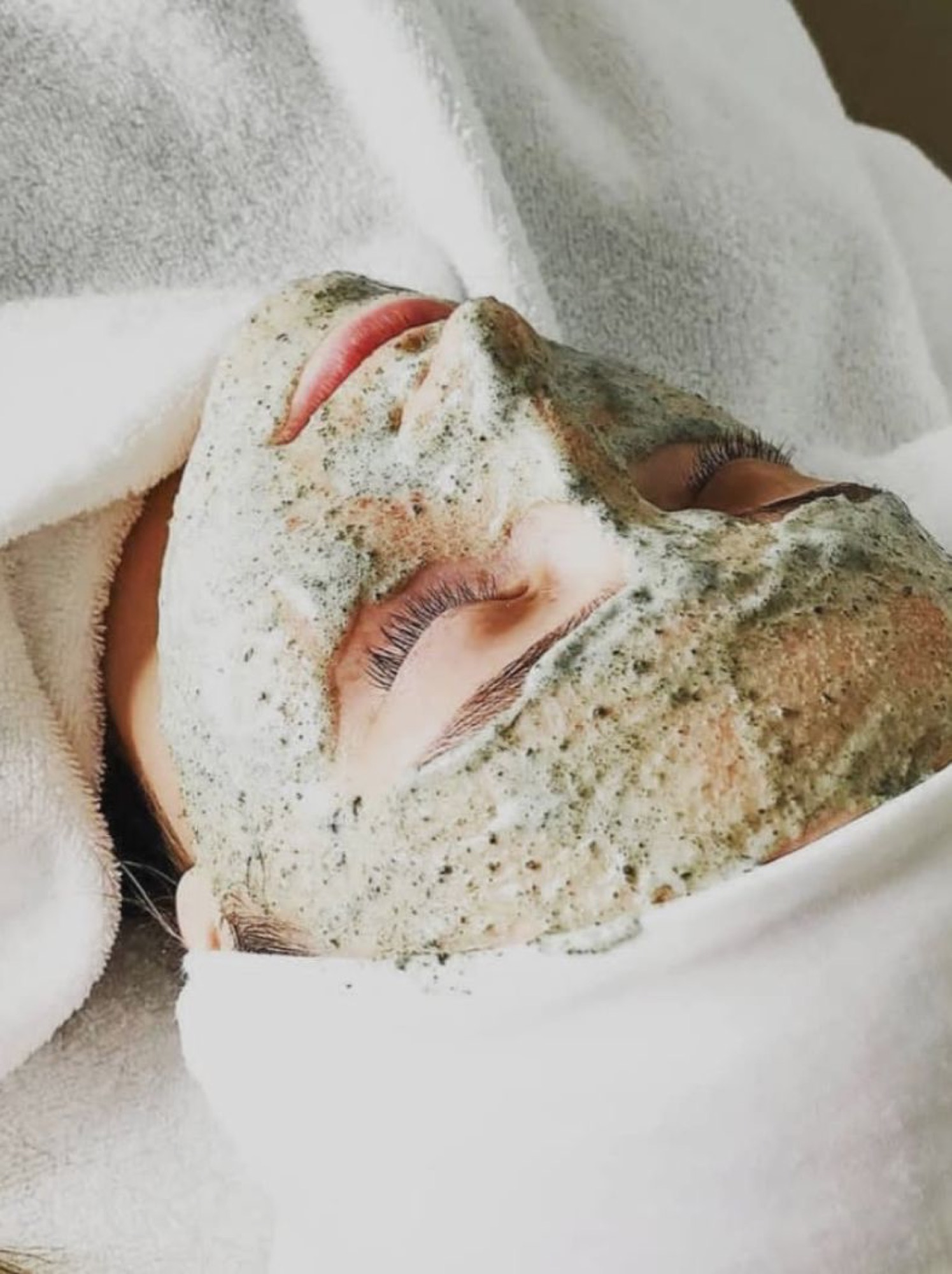 Green Peel Kräuterpeeling bei Facettenreich by Melanie